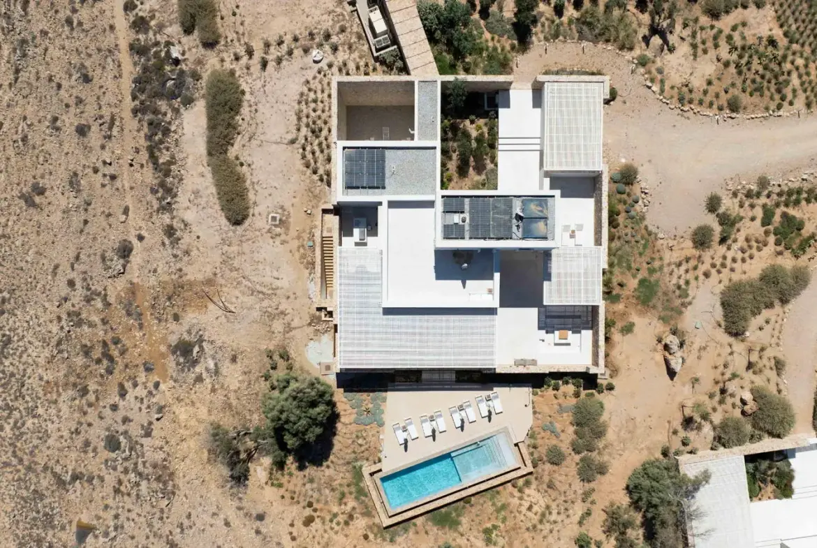 Luxurious New Seaside Villa in Agioi Anargyroi, Naoussa Paros