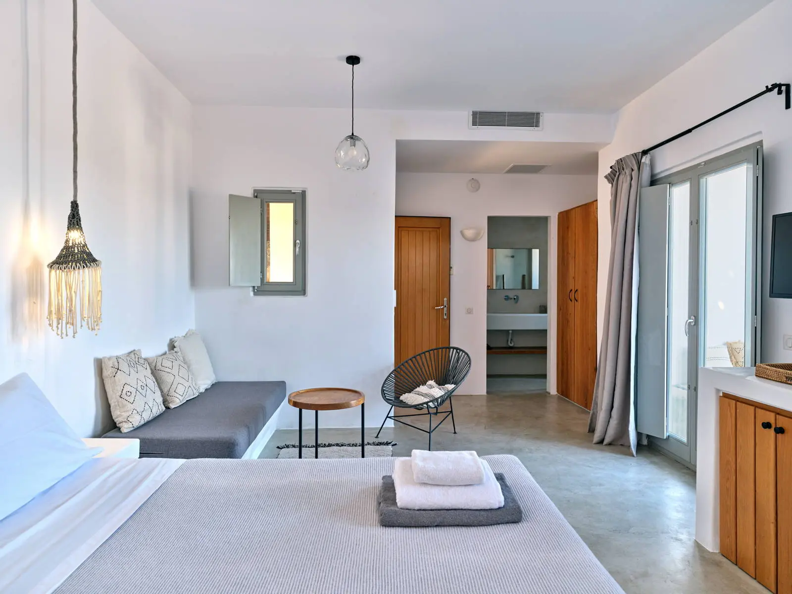 7 Bedroom Residence with unparalllel views in Mykonos