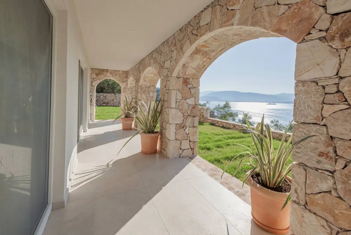 Luxury Sea View Villa in Nissaki, Corfu