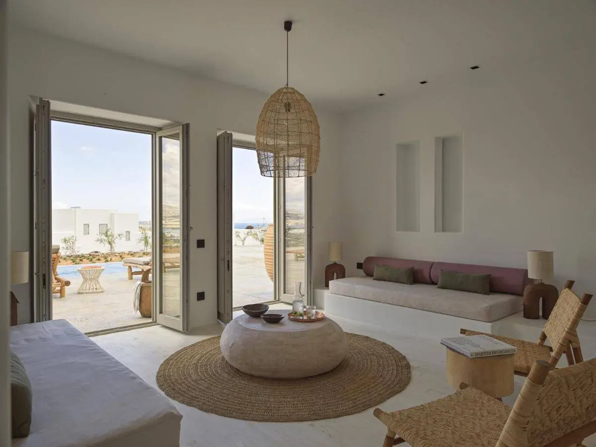 Private Collection of Three Luxury Villas Near Antiparos Town