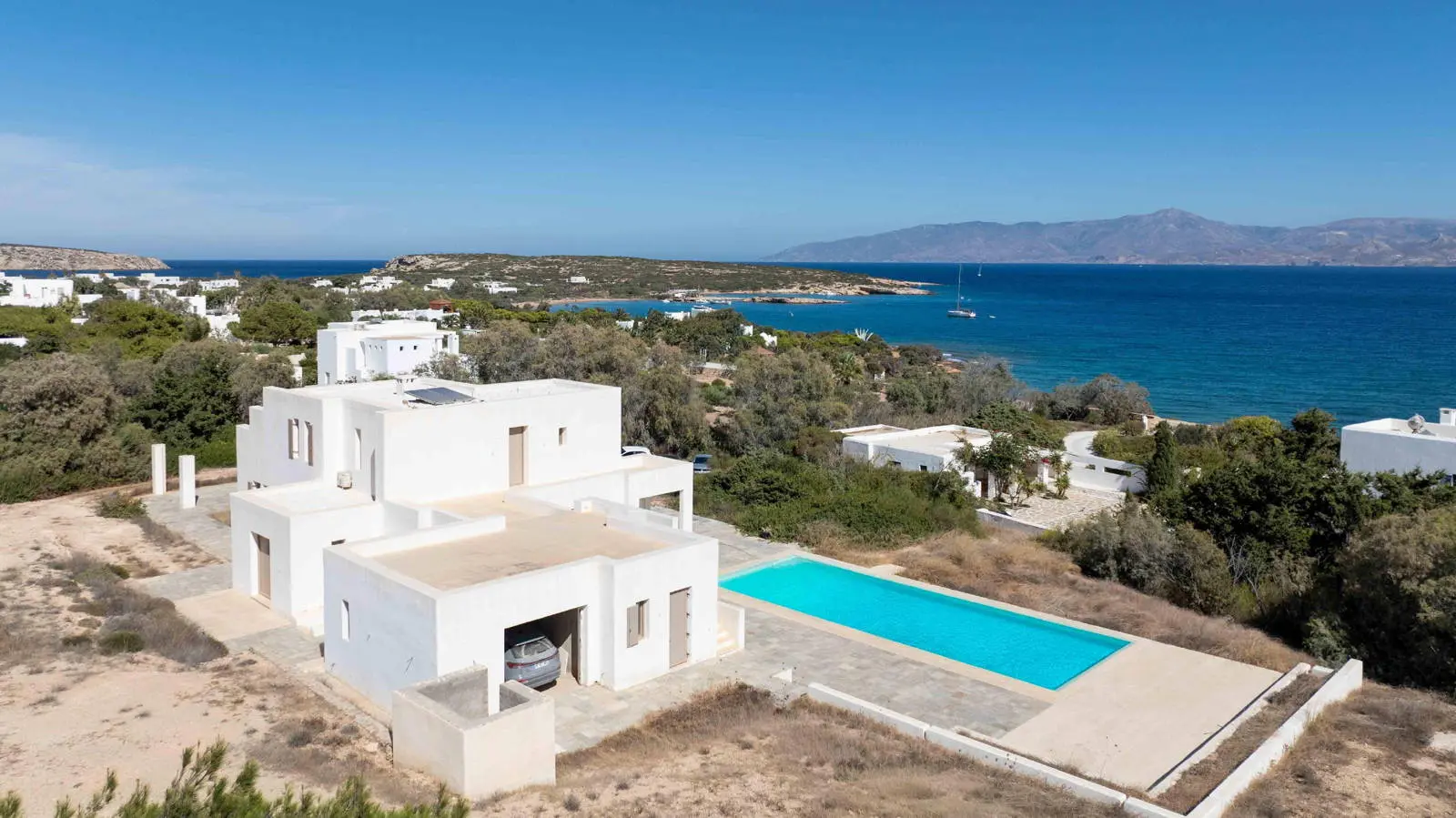 bh-eddfb2decba7 Unique Seaside Villa with Pool in Santa Maria, Paros