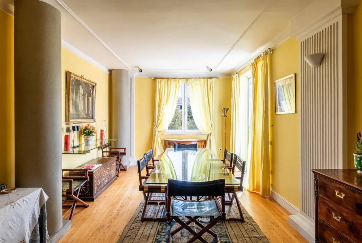 Historic mansion on a 2,260 sq.m. plot