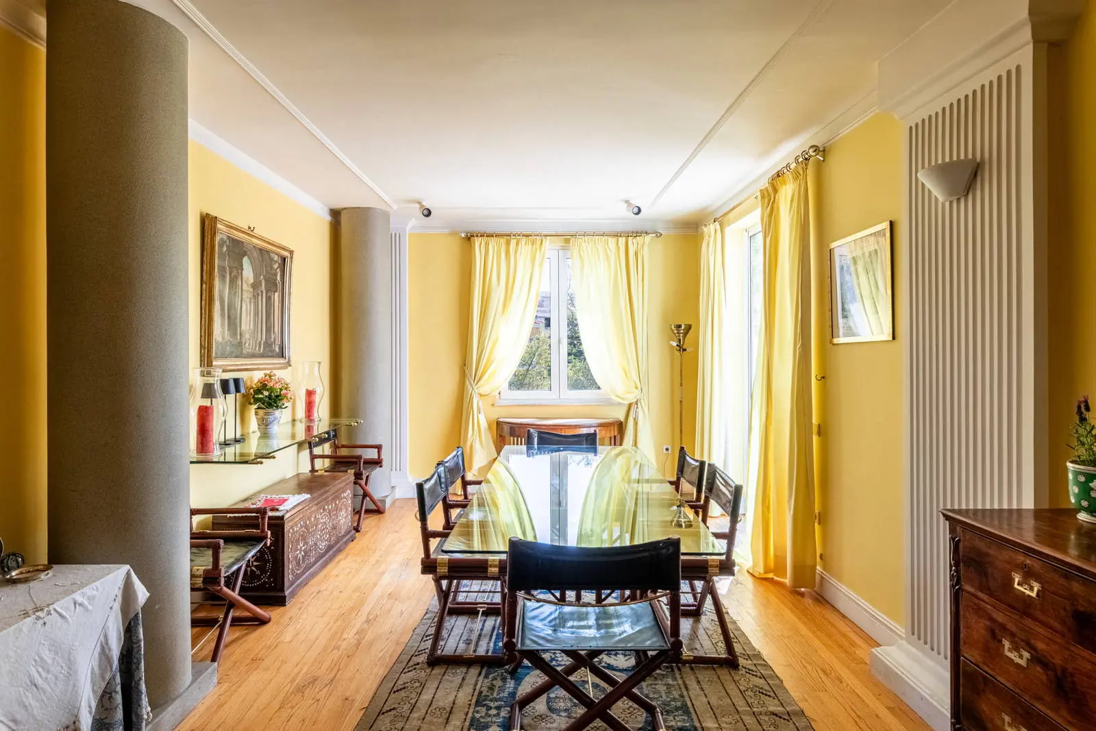 bh-ee1931eb7032 Historic mansion on a 2,260 sq.m. plot