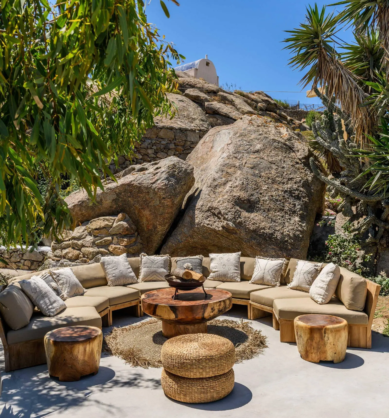 Luxury villa with infinity pool and panoramic views in Mykonos