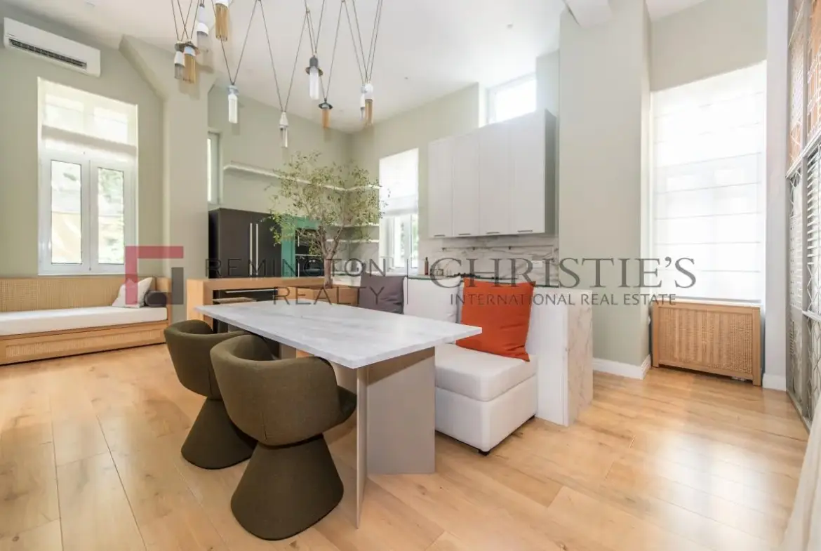 Classy, salon-style apartment