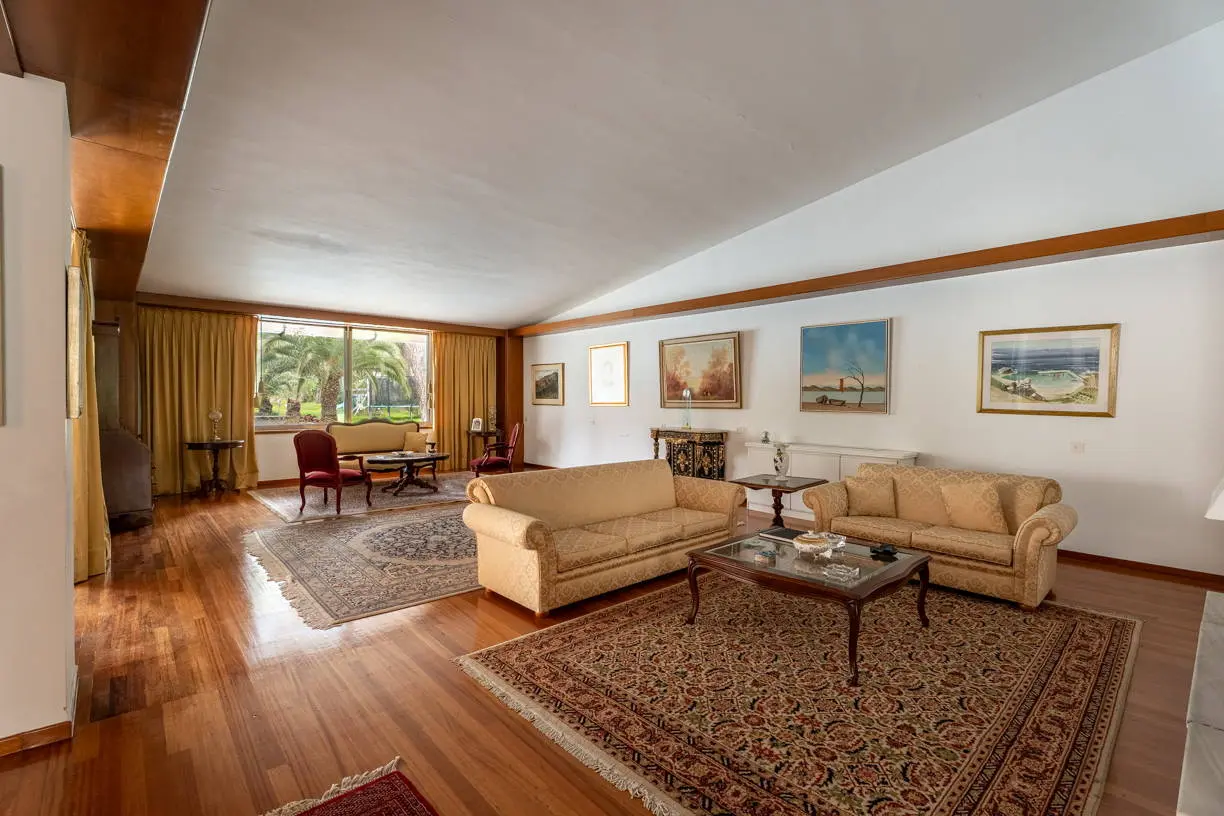 Remarkable mansion on a 5,093 sq.m. plot in Kefalari