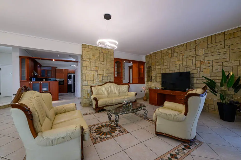 Elegant villa with pool & views in Kalamata, Messinia