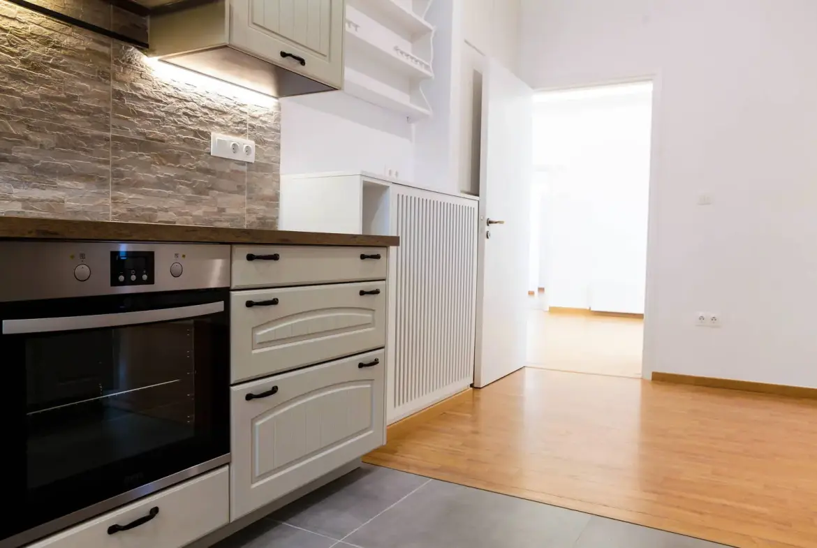 Duplex house with garden and garage in Palaio Psychiko