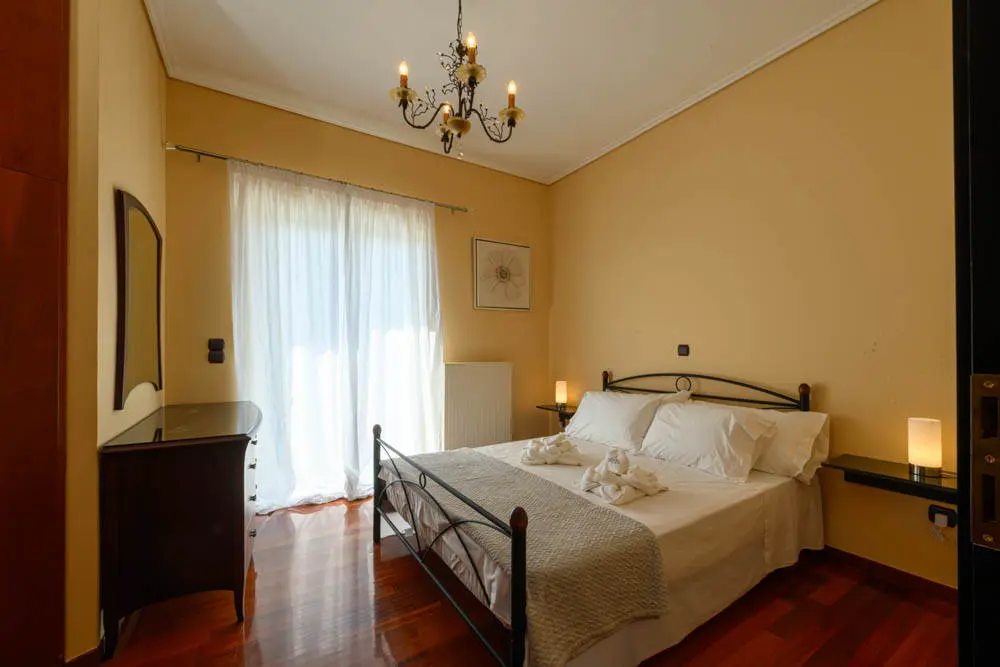 Elegant villa with pool & views in Kalamata, Messinia