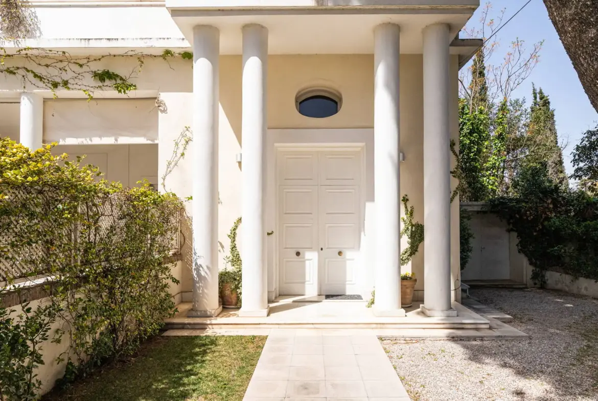 Historic mansion on a 2,260 sq.m. plot