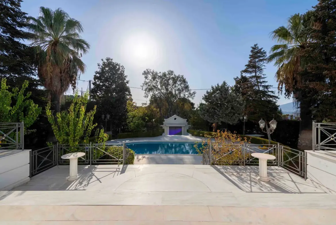 Luxury family residences in a prime location, Ekali