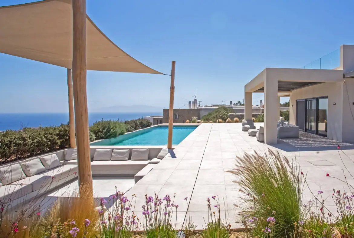 Exceptional luxury villa with pool, privacy and sea views in Mykonos