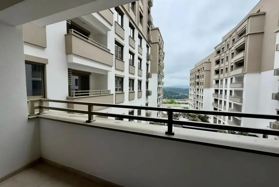 Three-Bedroom Apartment with Panoramic Views in the New Silva Vidikovac Complex