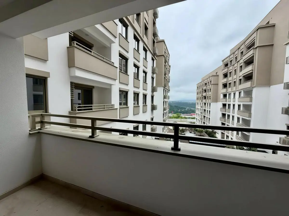 Three-Bedroom Apartment with Panoramic Views in the New Silva Vidikovac Complex