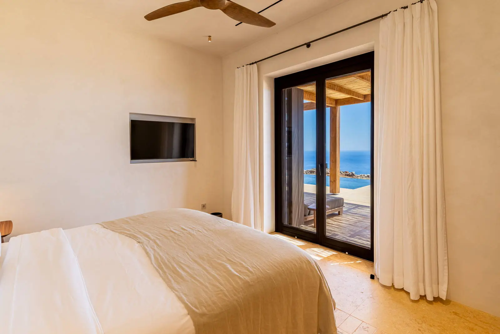 Luxury Villa in Folegandros