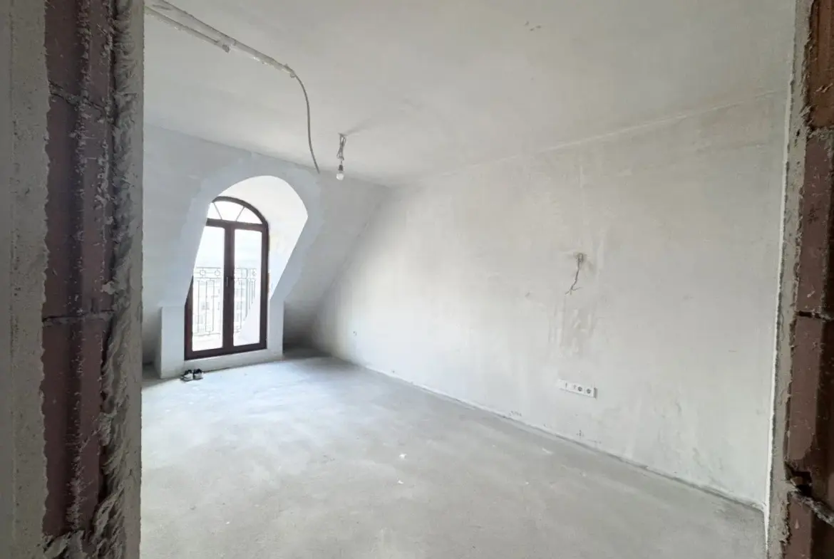 Three-bedroom apartment in a new luxury complex in Krastova vada