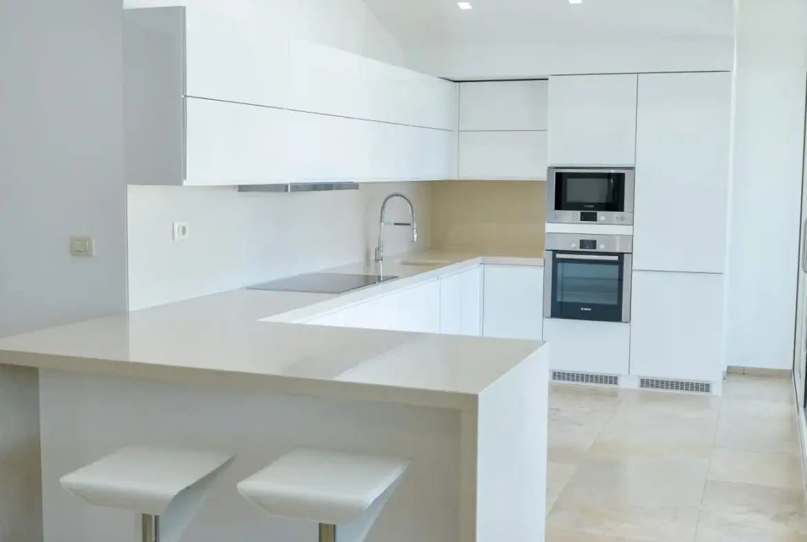 3-Bedroom Apartment in Pod magistralom, Budva