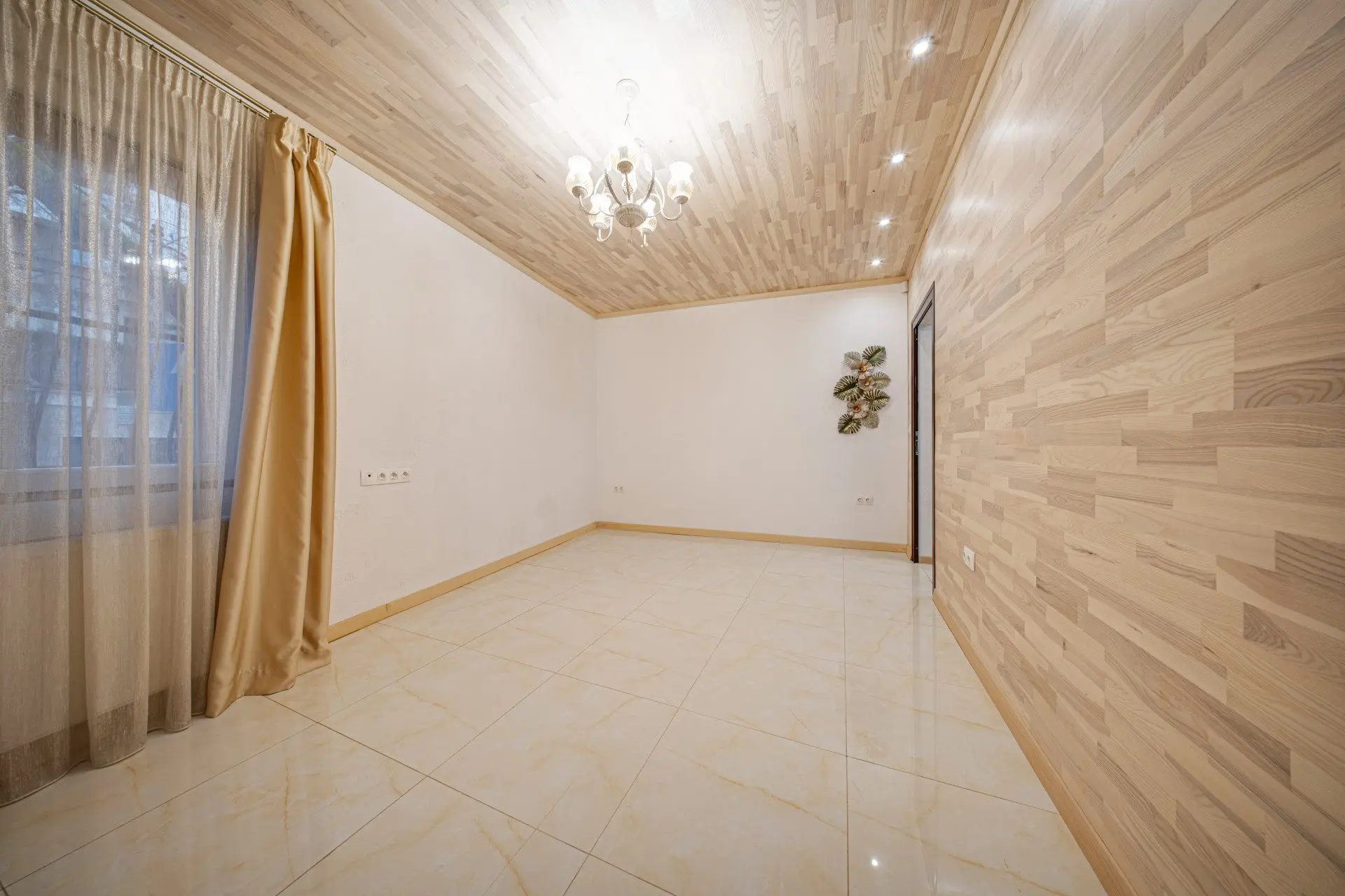 Fully renovated and partially furnished house in Oborishte for sale