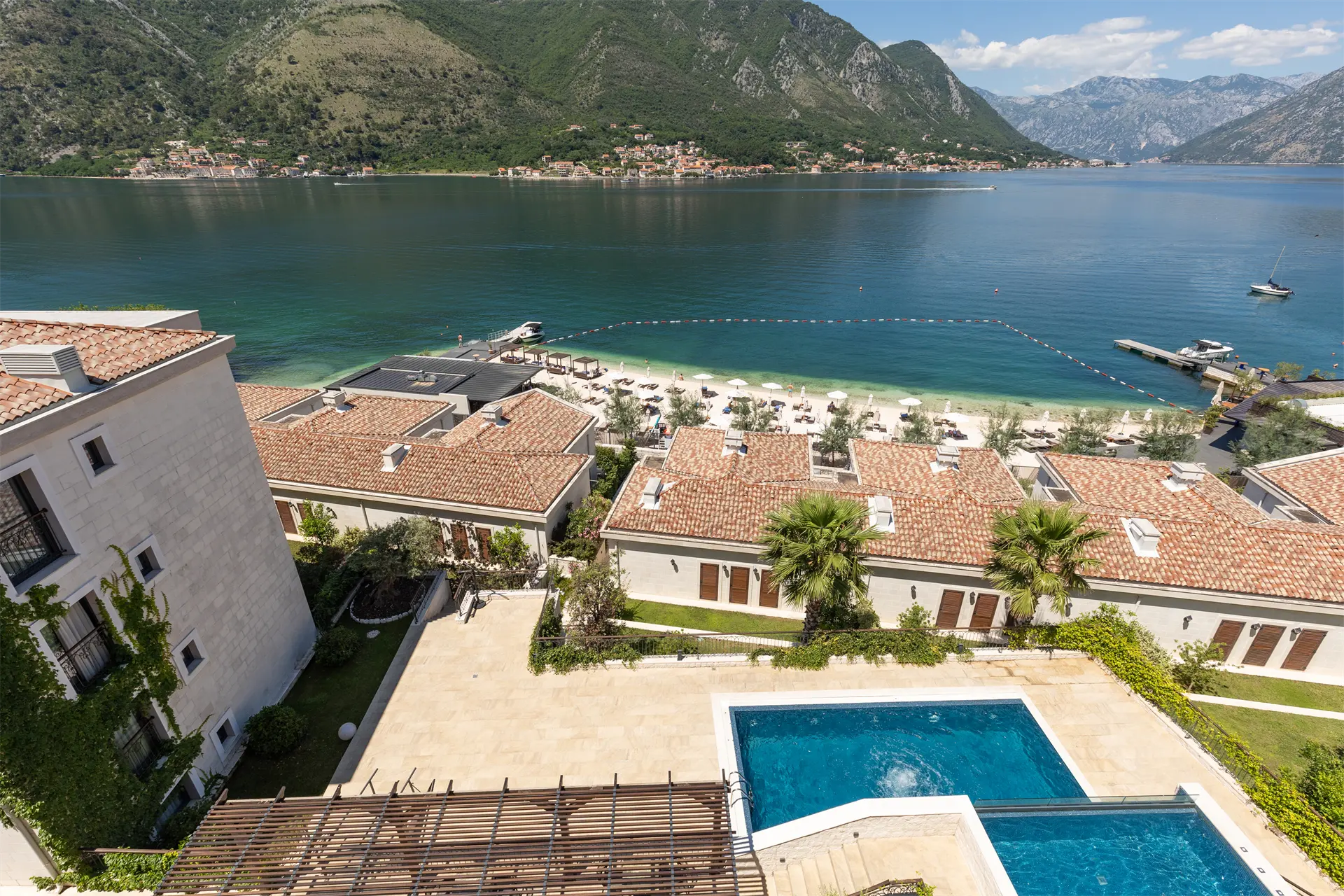 c254e94e977dcb1a9da44d9b14a5a92c Luxury beachfront villa, part of the HUMA Kotor Bay Hotel & Villas