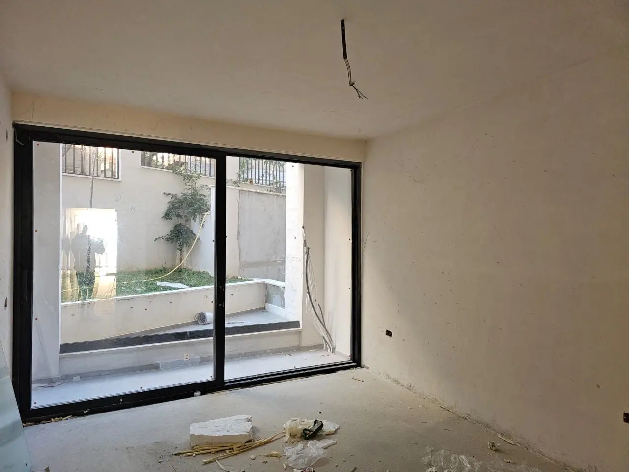 c2d1ec21-ede1-477e-a97a-4d45216c1bfc Two Bedroom For Sale In Saranda Albania