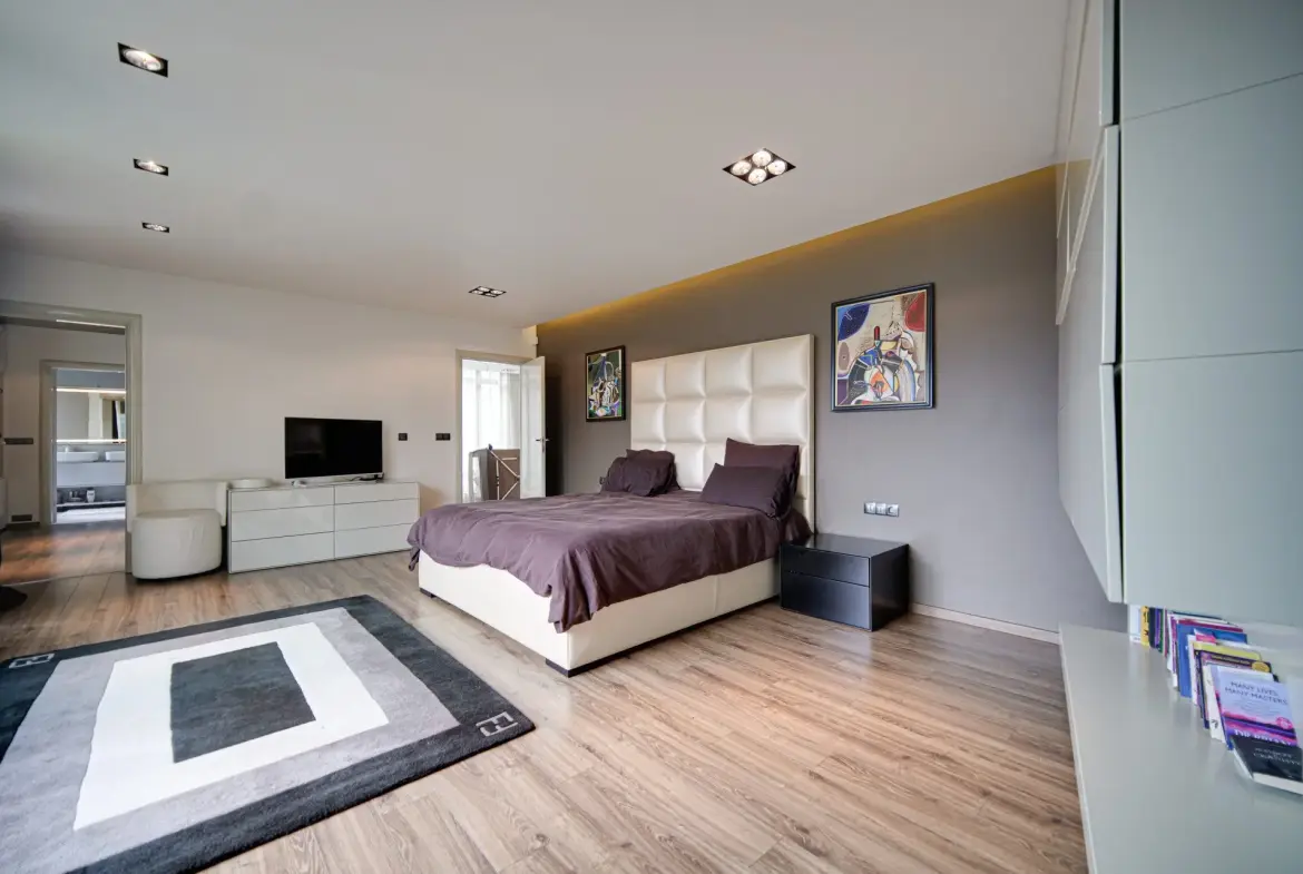 A modern detached house in an excellent location in the town of Bankya