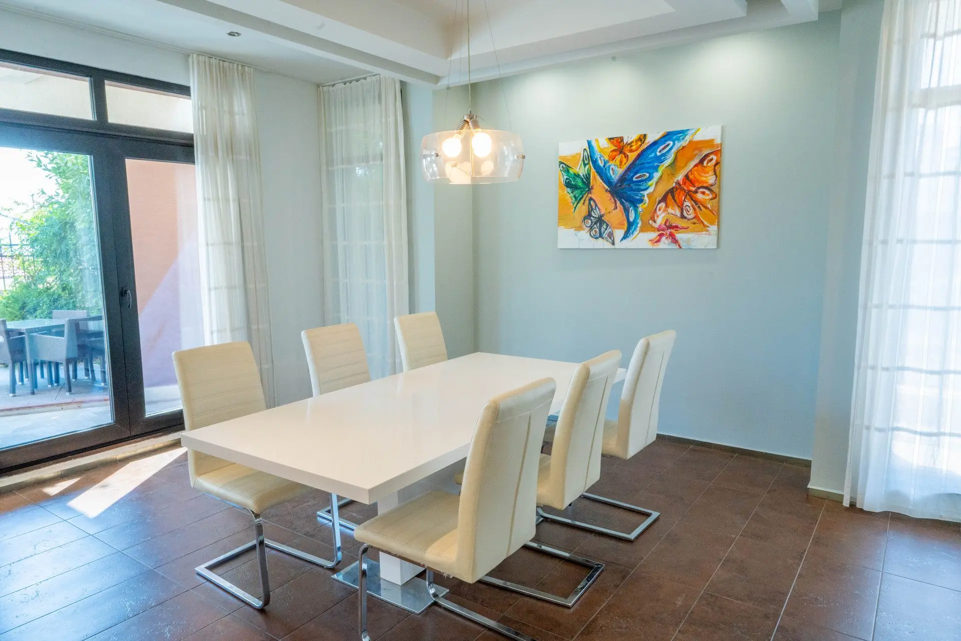 Spacious detached house in excellent condition and swimming pool in Budjaka area