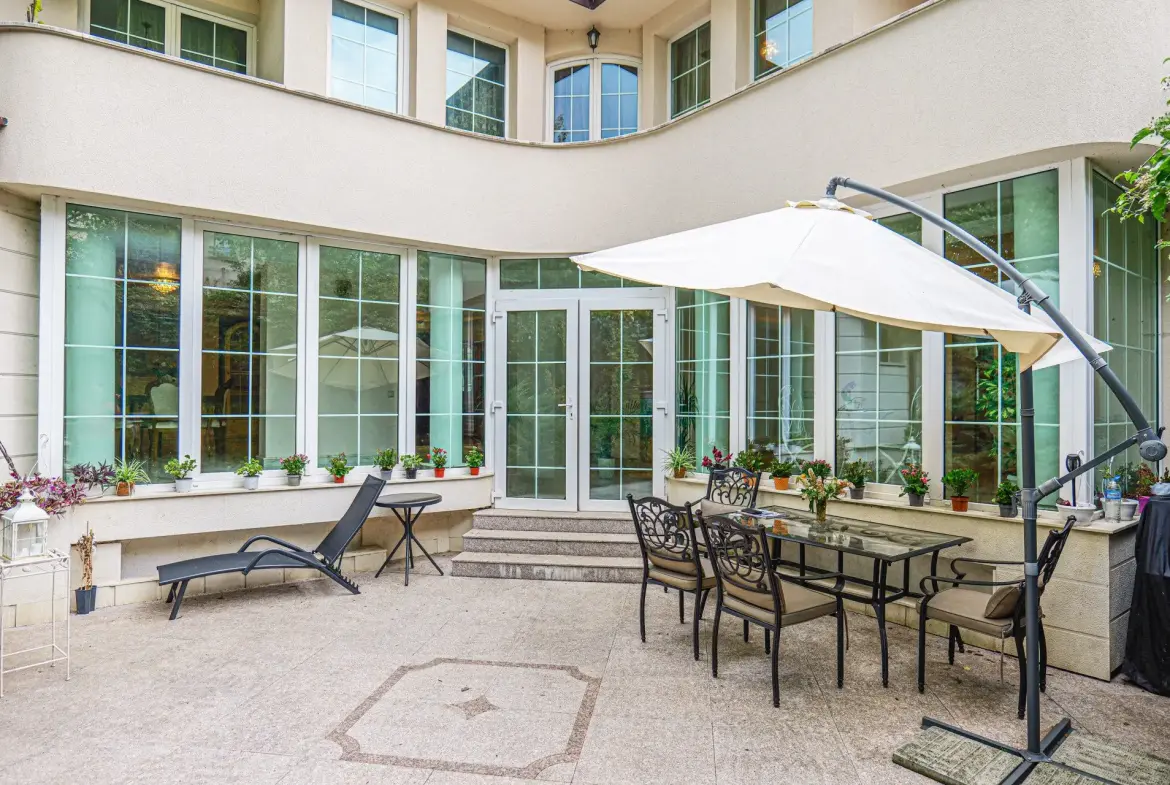 Aristocratic house in the metropolitan district of Boyana for sale