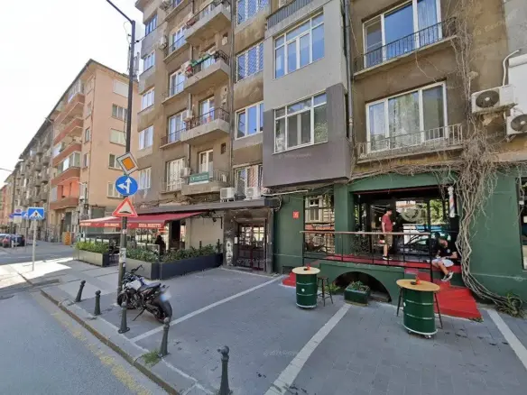 Bright and spacious apartment on Gurko Street for sale