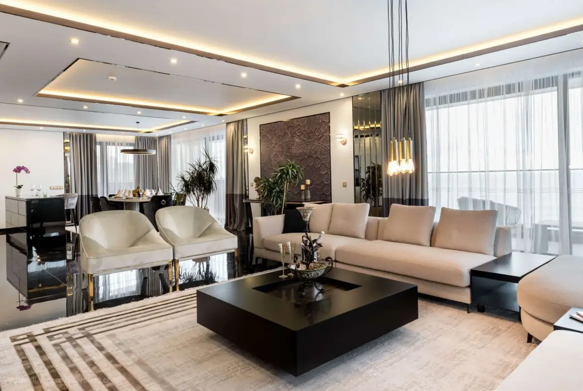 Luxury apartment in a complex on the first line to the beach