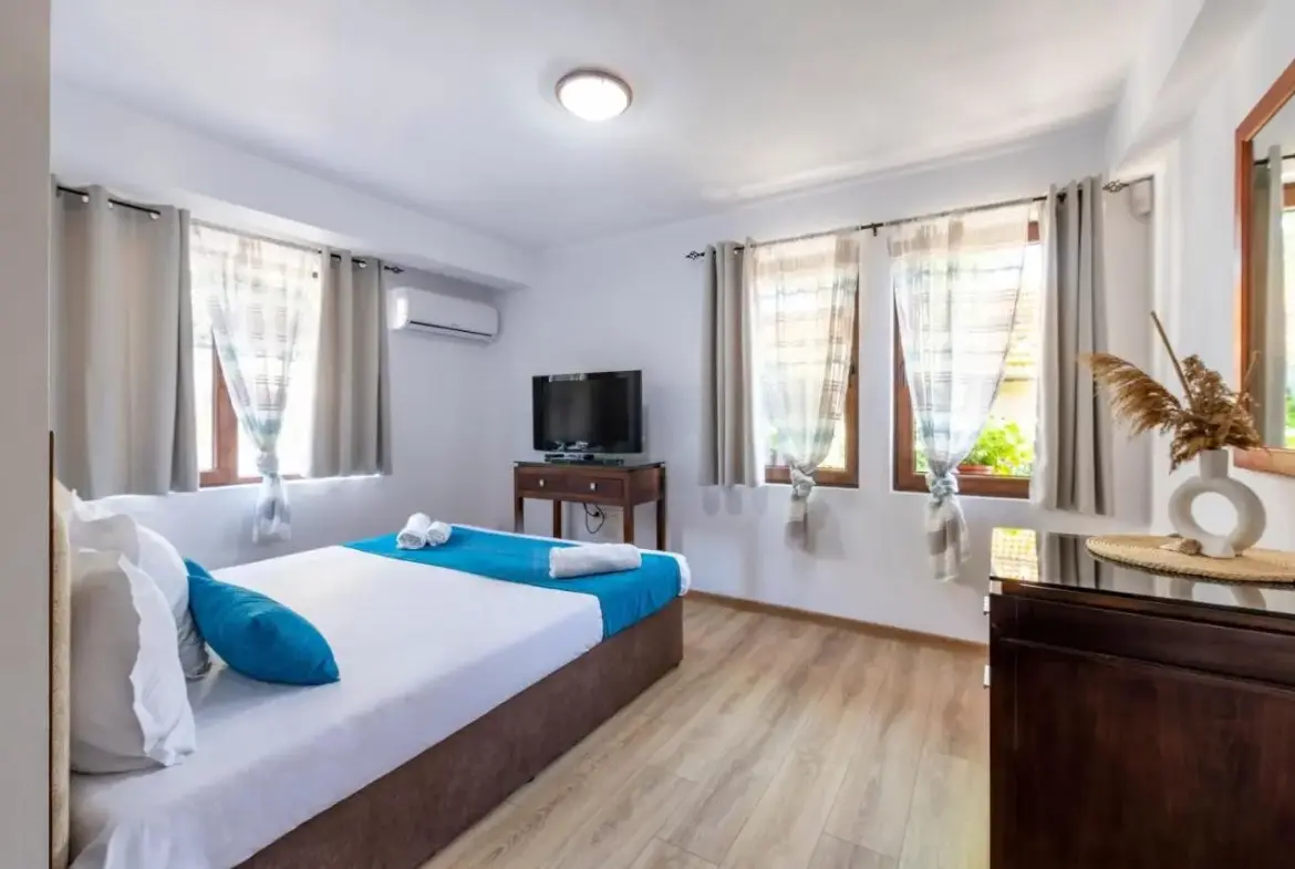 Guest house in Nessebar for sale