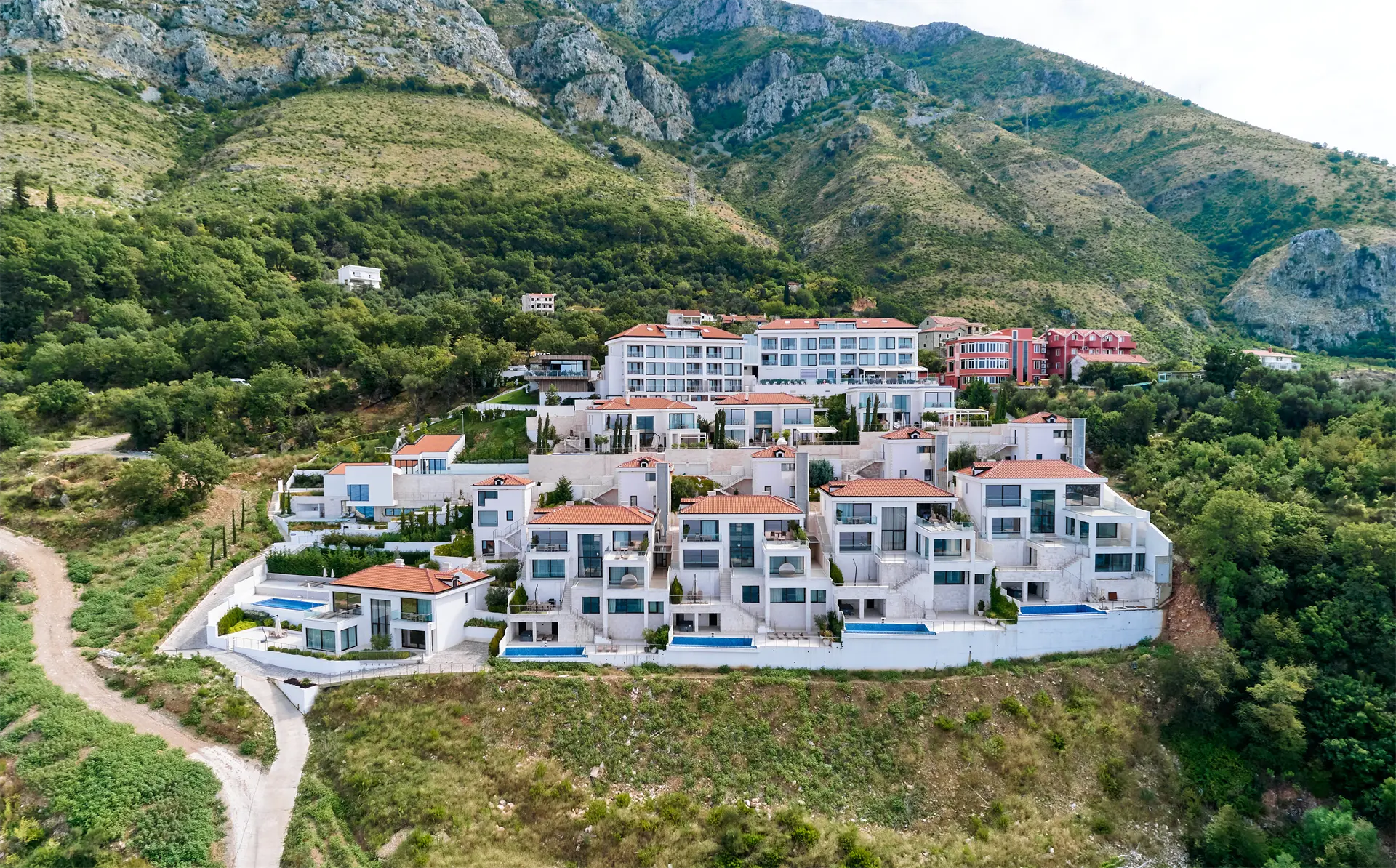 Luxury four-bedroom Villa in Rezevici
