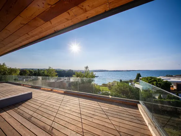 Remarkable modern house near Paradise Bay
