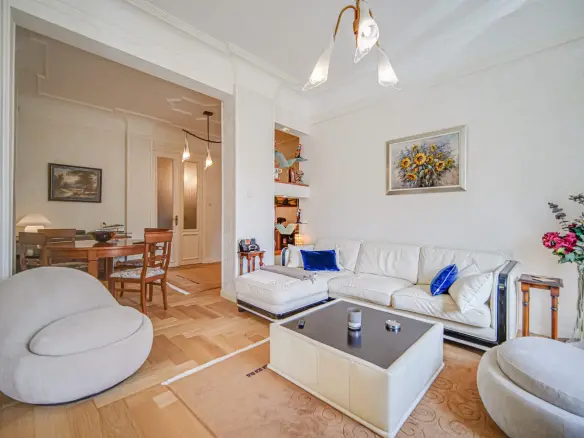 Elegant apartment with panoramic views in the heart of Sofia for sale