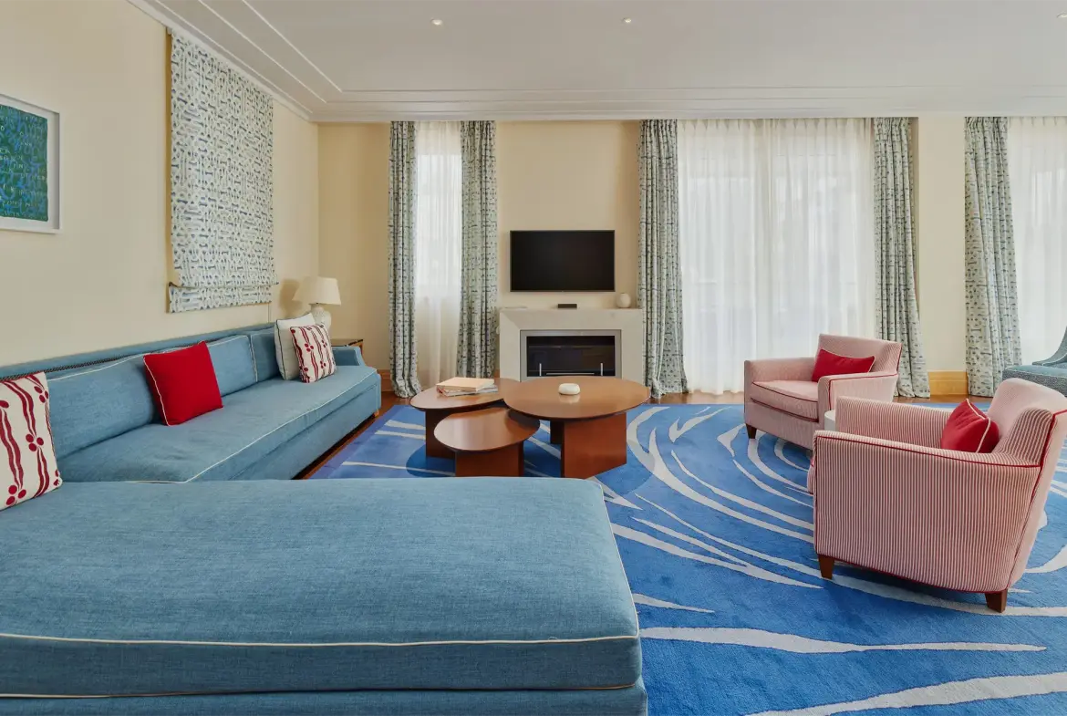 Three-bedroom apartment at Aqua residence available for sale