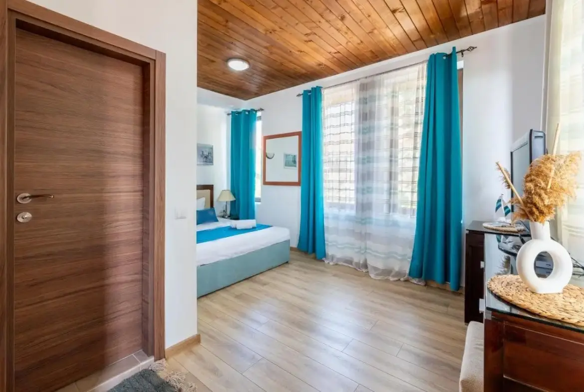 Guest house in Nessebar for sale