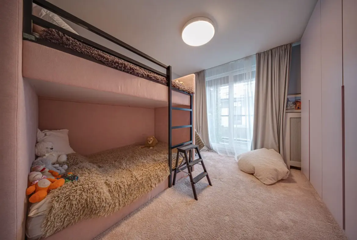 Luxury four-bedroom apartment in Residential Park Sofia for sale
