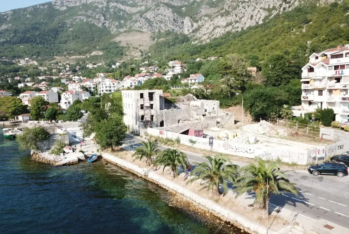 Construction site for sale, Risan