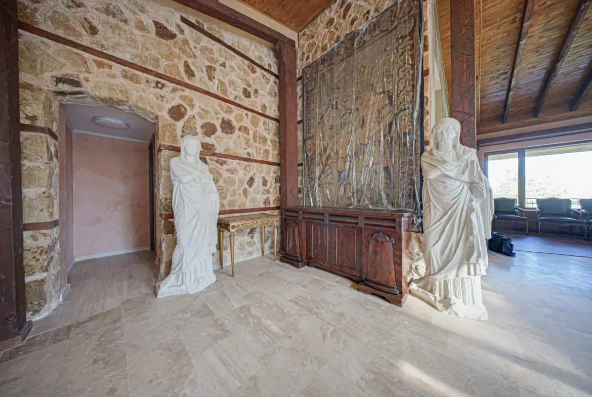 A representative house with a five-acre yard in a prestigious location in Dragalevtsi quarter