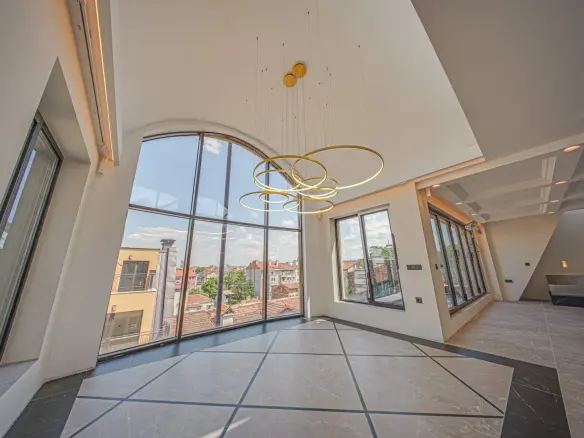 Spacious apartment with amazing views of the city in the Center for sale