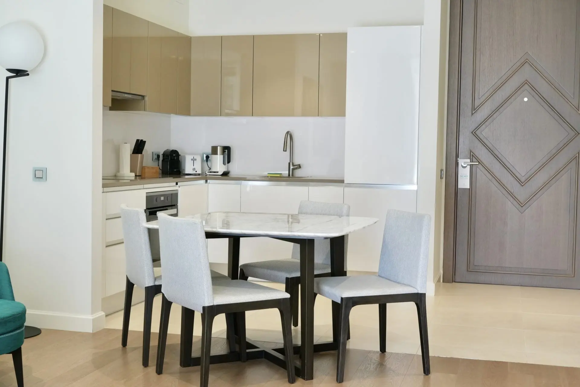 Luxury furnished 1bdr Apartment, with direct access to a swimming pool