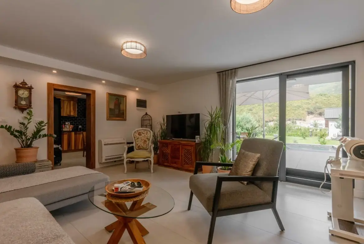 New villa with swimming pool, Kovači, Kotor