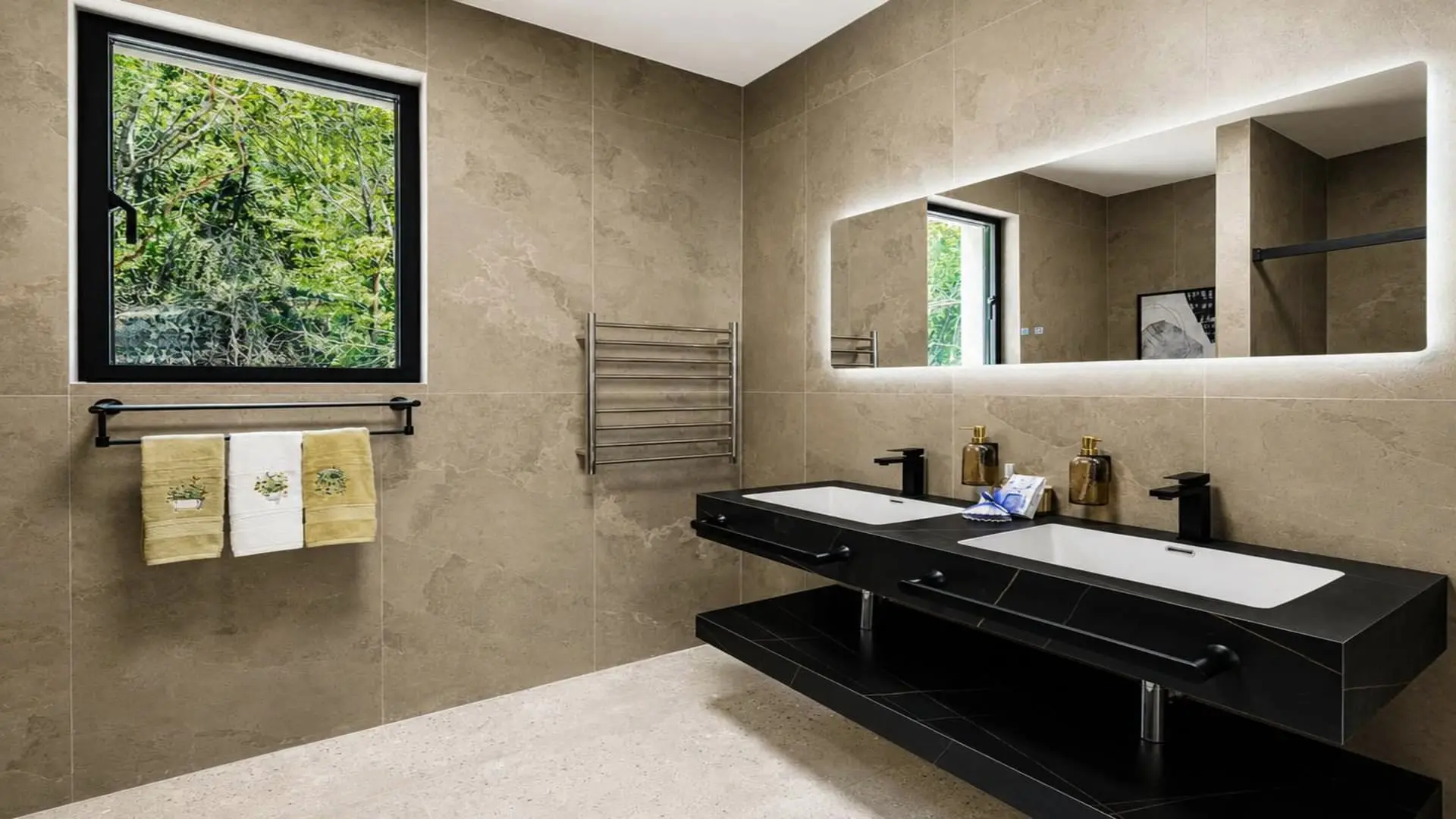 Contemporary Villa with Swimming Pool, Kotor, Dobrota