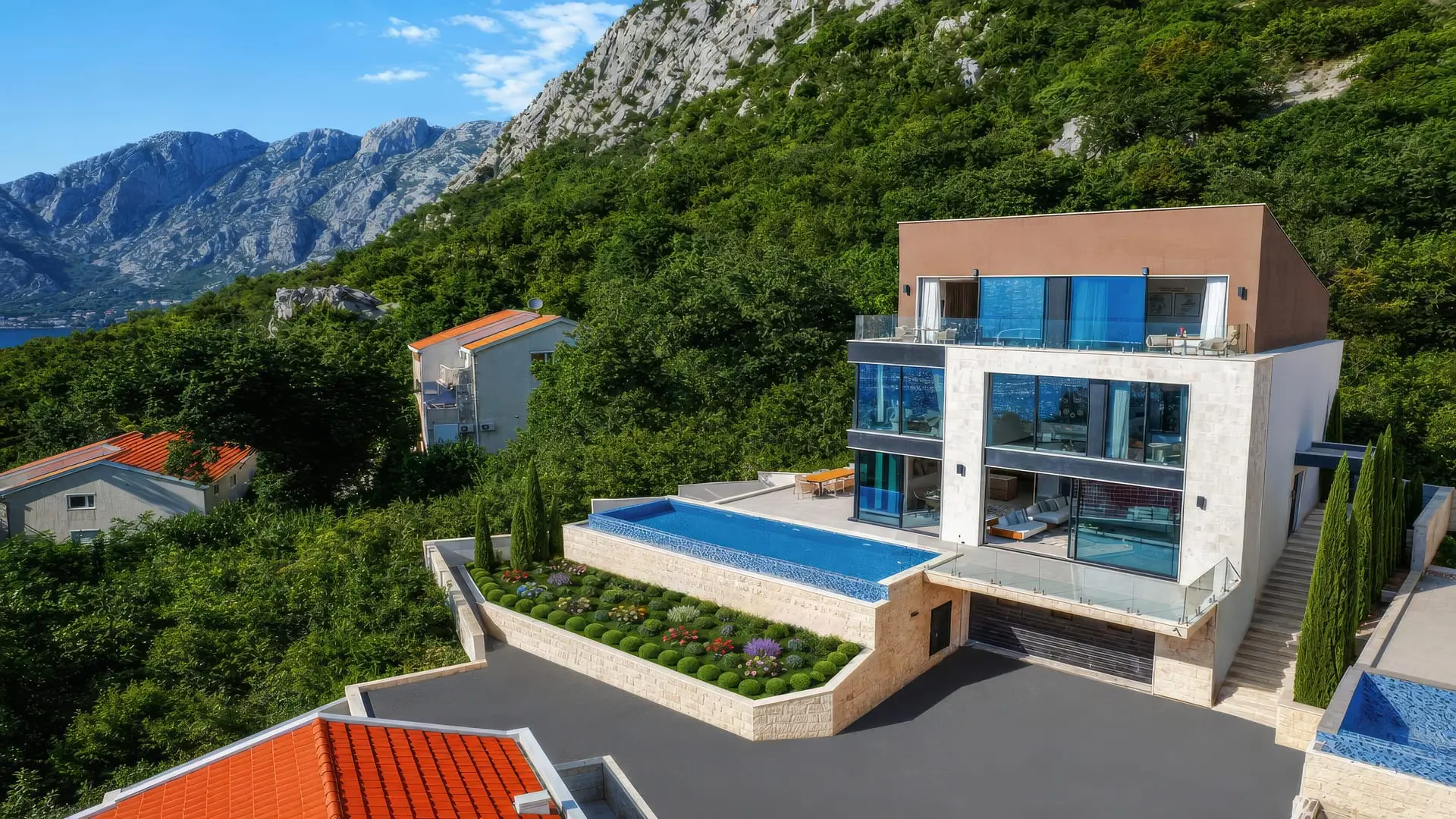 Contemporary Villa with Swimming Pool, Kotor, Dobrota