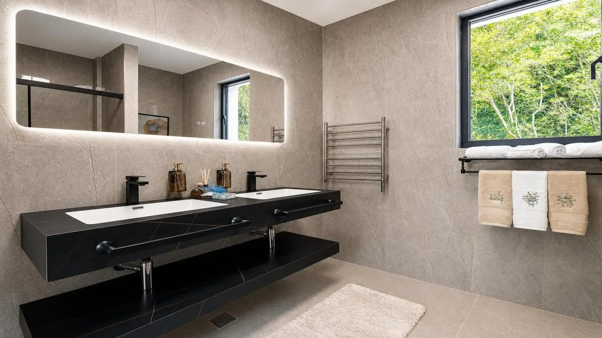 Contemporary Villa with Swimming Pool, Kotor, Dobrota