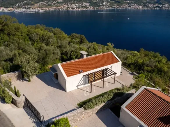Two modern villas with panoramic sea views, Zabrdje, Herceg Novi