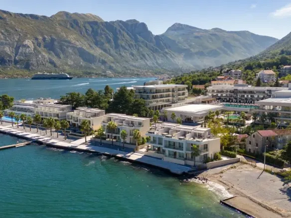 Luxury branded villa on the first line to the sea, Stoliv, Kotor