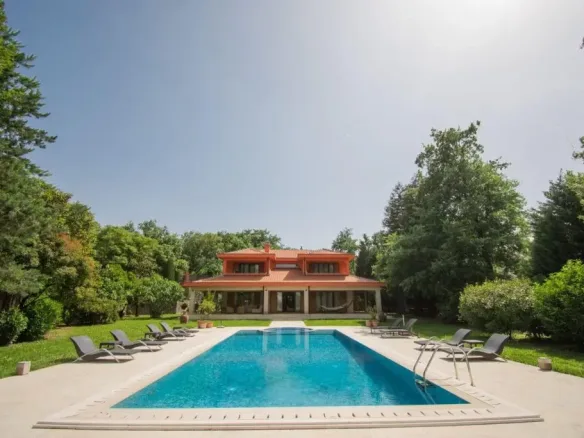 Luxury family villa with swimming pool and landscaped plot, Podgorica