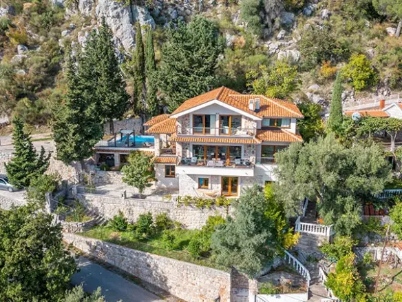 Stone villa with pool and panoramic sea view, Markovići, Budva