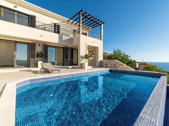 New villa with 4 bedrooms and panoramic sea view, Blizikuće, Budva