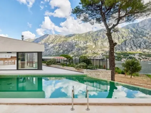 Contemporary villa with pool and bay view, Prčanj, Kotor